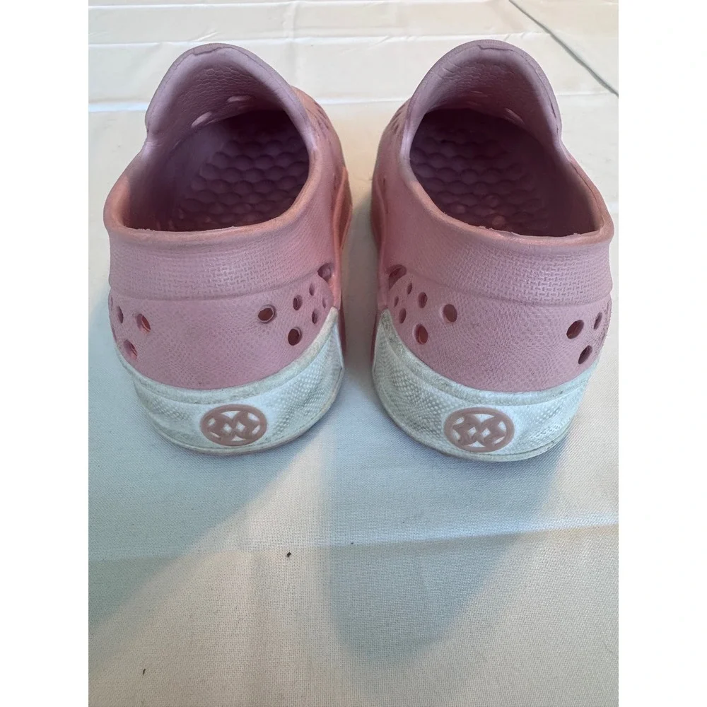 Cat & Jack Toddler Girls Pink Perforated Slip On Water Shoes Size 11